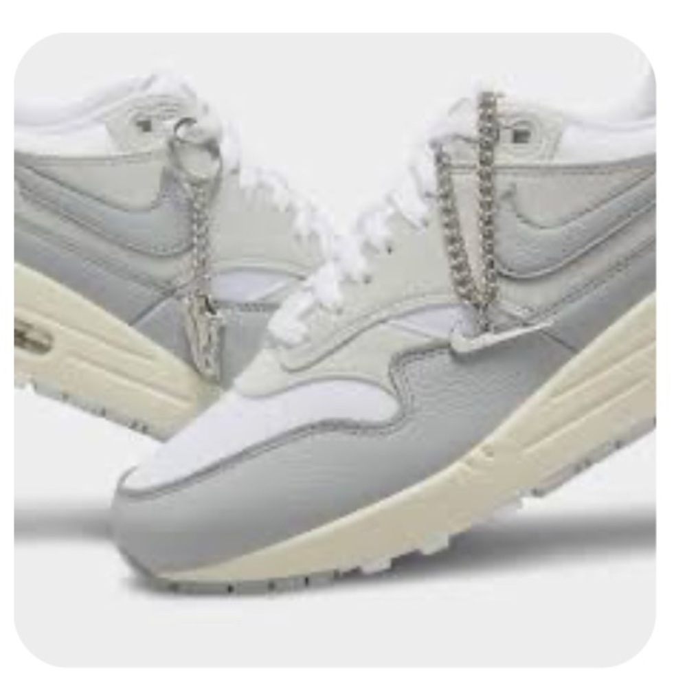Nike Cream and Gray Athletic Shoes